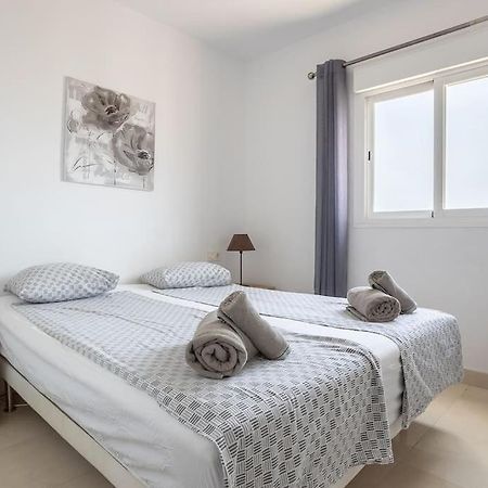 Appartamento Penthouse With Jacuzzi And Spectacular Sea Views Nerja Esterno foto