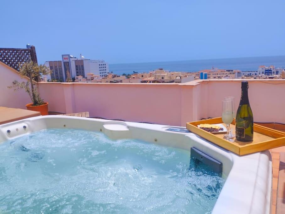 Appartamento Penthouse With Jacuzzi And Spectacular Sea Views Nerja Esterno foto
