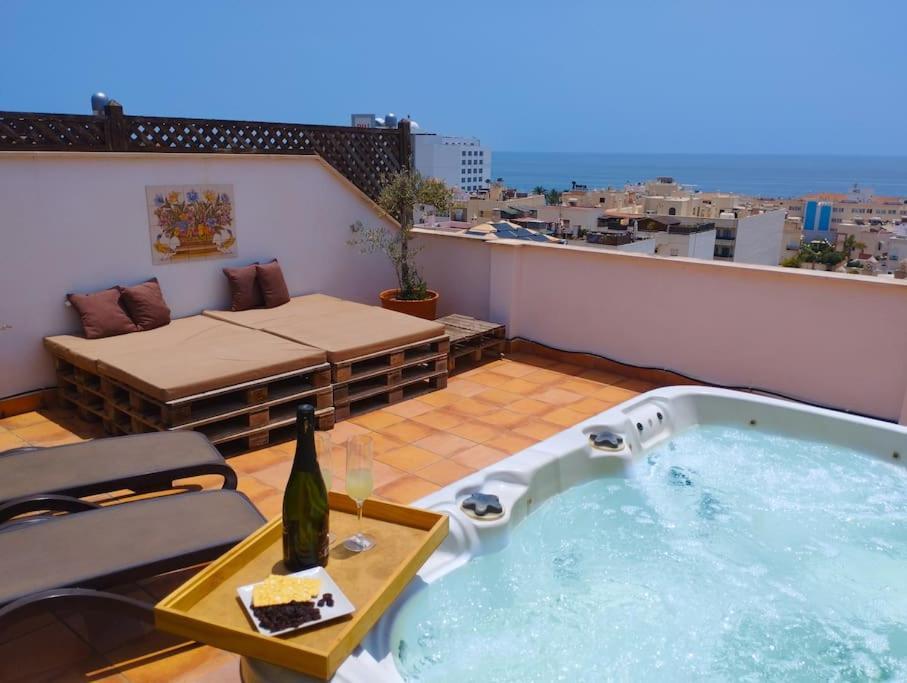 Appartamento Penthouse With Jacuzzi And Spectacular Sea Views Nerja Esterno foto