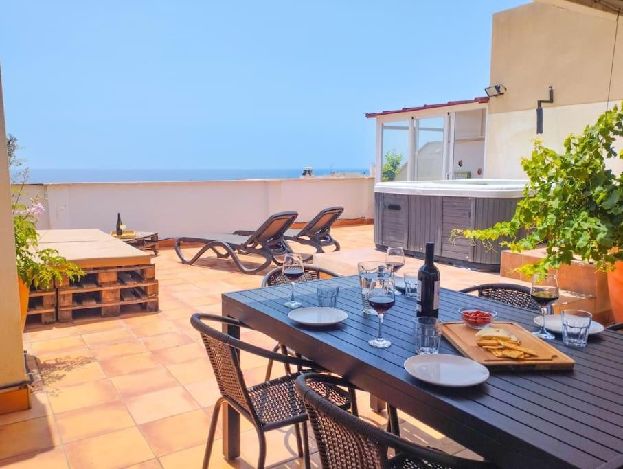 Appartamento Penthouse With Jacuzzi And Spectacular Sea Views Nerja Esterno foto